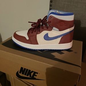 Women’s Air Jordan 1 zoom air size 5 brand new never worn